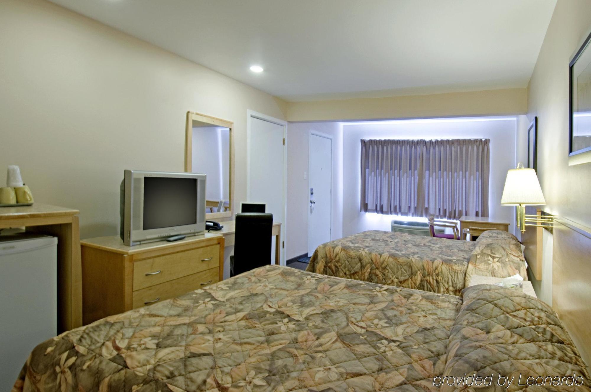 Canadas Best Value Inn-Prince George Exterior photo